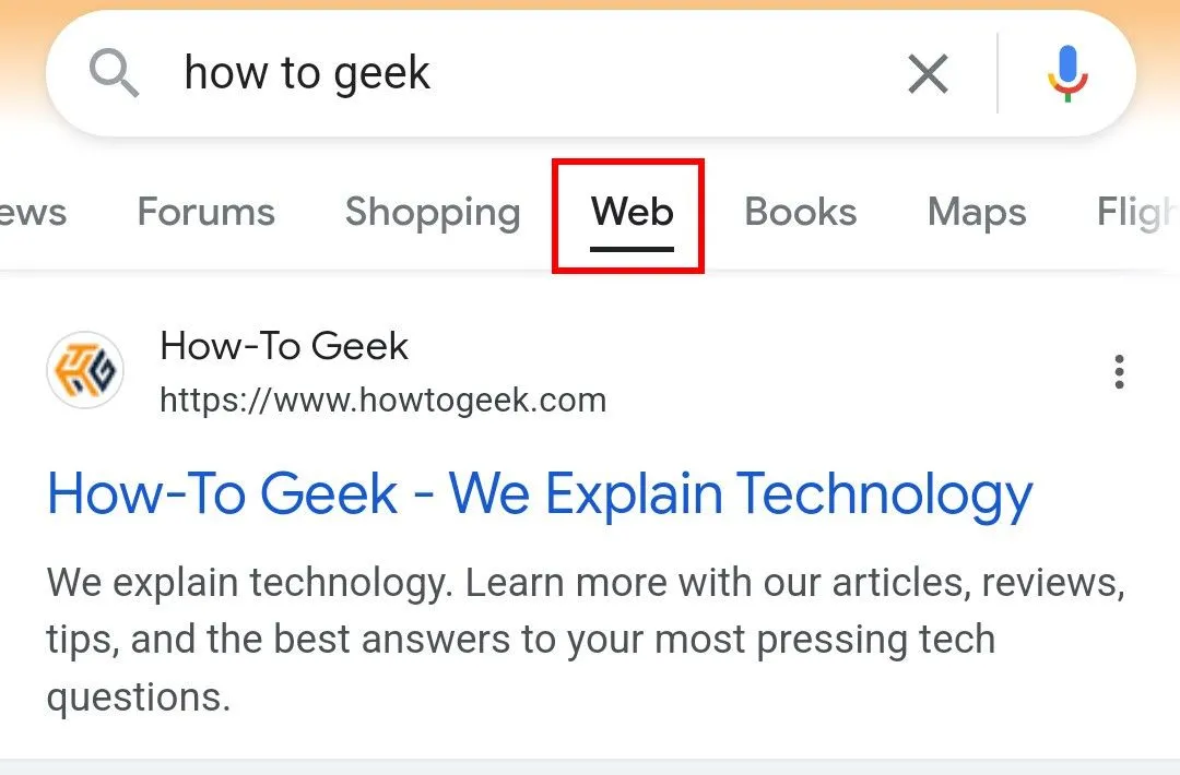 Cách tìm và chọn tùy chọn &quot;Web&quot; bằng cách vuốt qua các bộ lọc trên giao diện tìm kiếm Google di động.