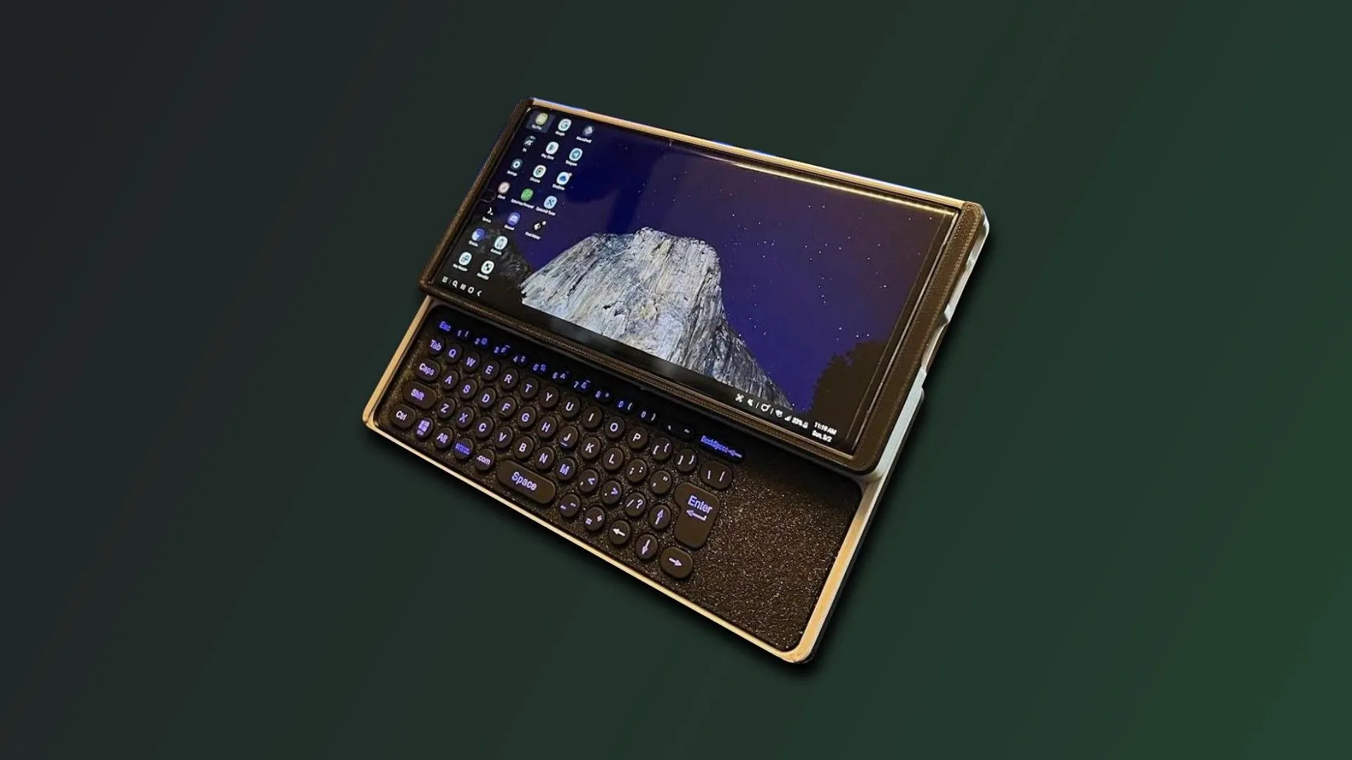 Điện thoại Samsung Galaxy Note 10+ với ốp lưng bàn phím in 3D, biến thiết bị thành laptop mini.
