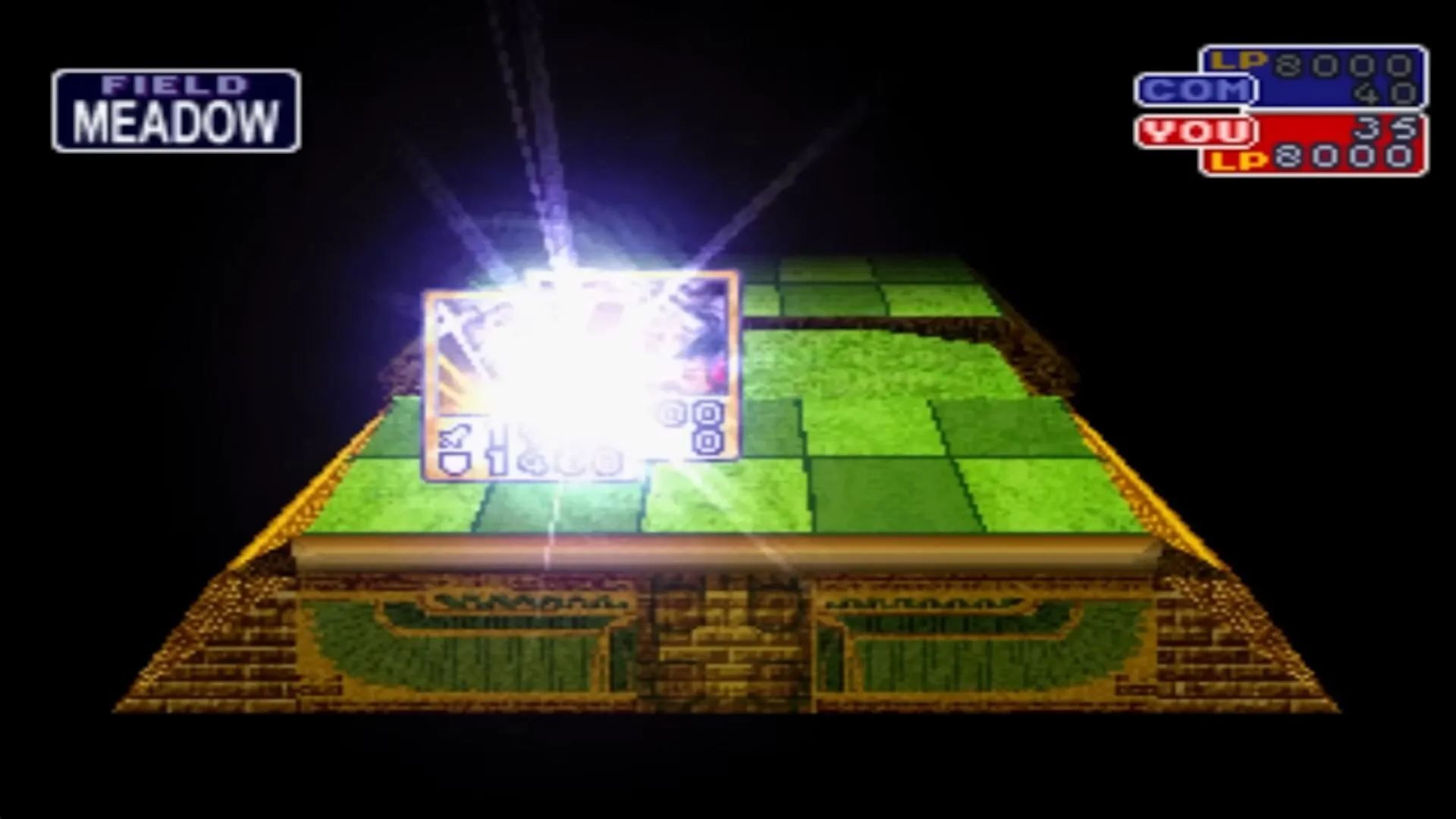 Giao diện hợp thể bài quái vật trong Yu-Gi-Oh! Forbidden Memories, nơi người chơi phải tự tìm ra các công thức mạnh mẽ