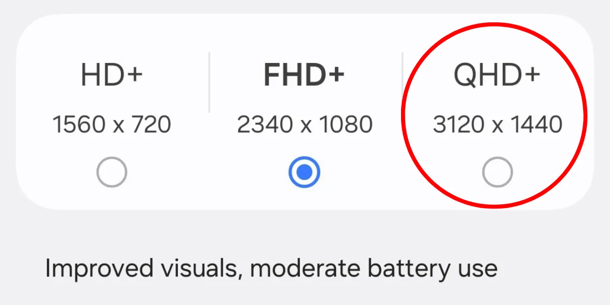 Giao diện tùy chỉnh độ phân giải màn hình trong cài đặt hiển thị trên Galaxy S25, cho phép người dùng chuyển sang độ phân giải QHD+ để có trải nghiệm xem sắc nét hơn.