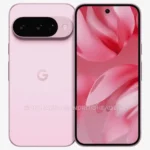 Hình ảnh render chiếc điện thoại Google Pixel 10 màu đen từ mặt sau, cho thấy thiết kế camera mới với ống kính tele.