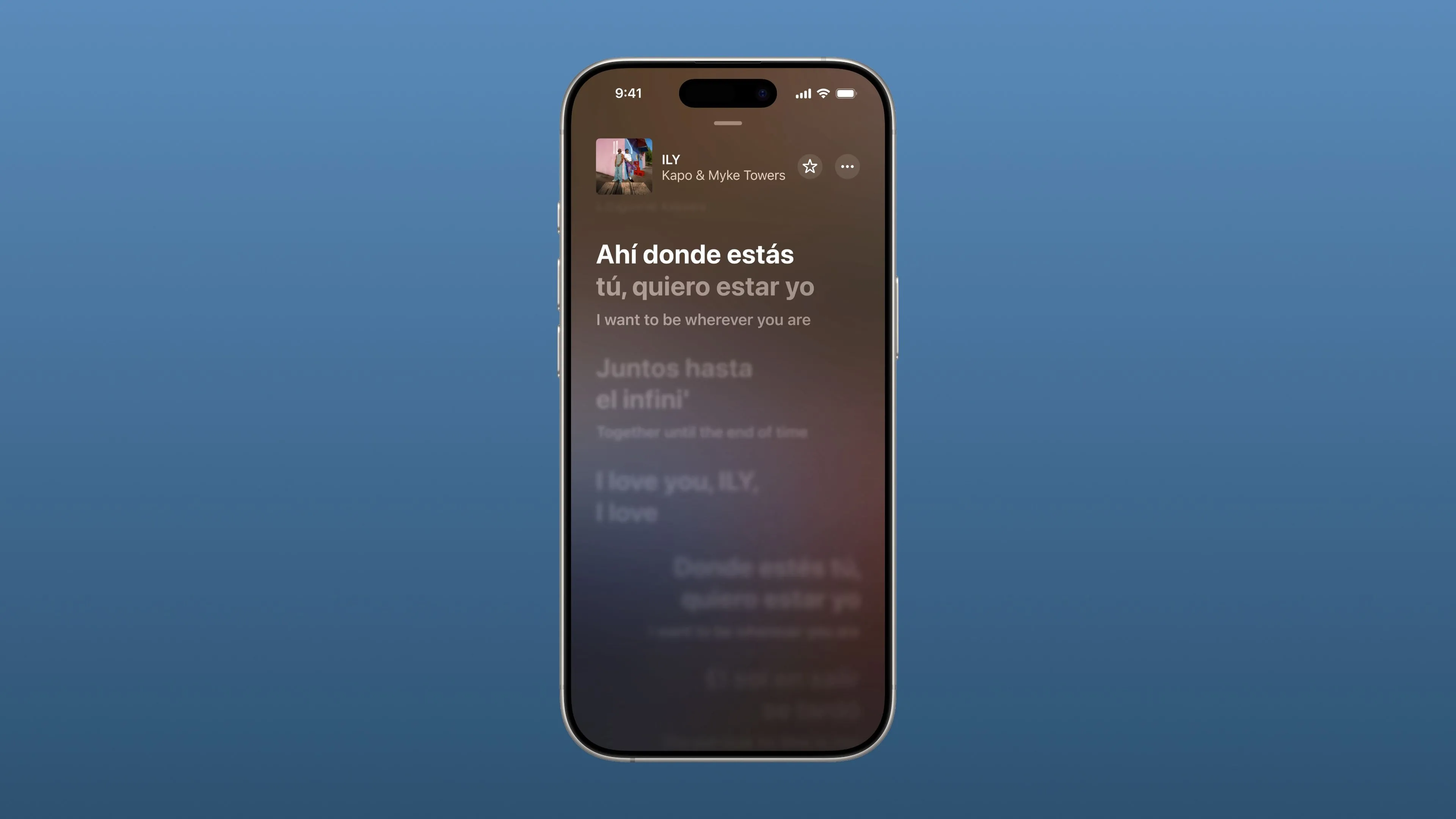 iPhone hiển thị tính năng dịch lời bài hát trong ứng dụng Nhạc, giúp người dùng hiểu rõ nội dung âm nhạc nước ngoài.