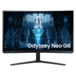 Màn hình gaming cong Samsung Odyssey Neo G8 32 inch với độ phân giải 4K và tần số quét 240Hz, nổi bật với thiết kế hiện đại trên bàn làm việc.