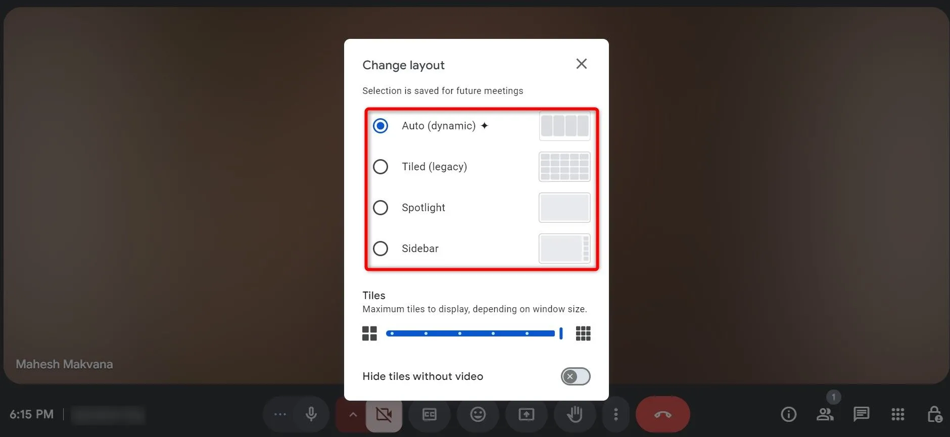 Menu tùy chọn bố cục trên Google Meet, cho phép người dùng lựa chọn cách hiển thị người tham gia cuộc họp như Tự động, Kếp, Tiêu điểm, hoặc Thanh bên.