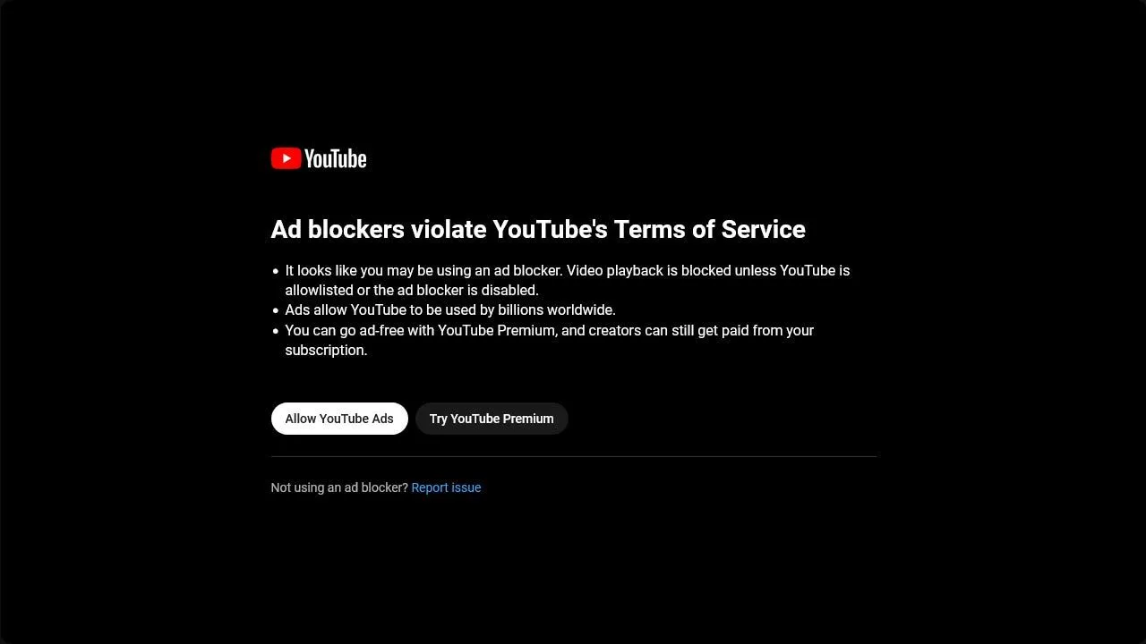 Thông báo từ YouTube hiển thị trên màn hình, yêu cầu người dùng tắt trình chặn quảng cáo để tiếp tục xem video.