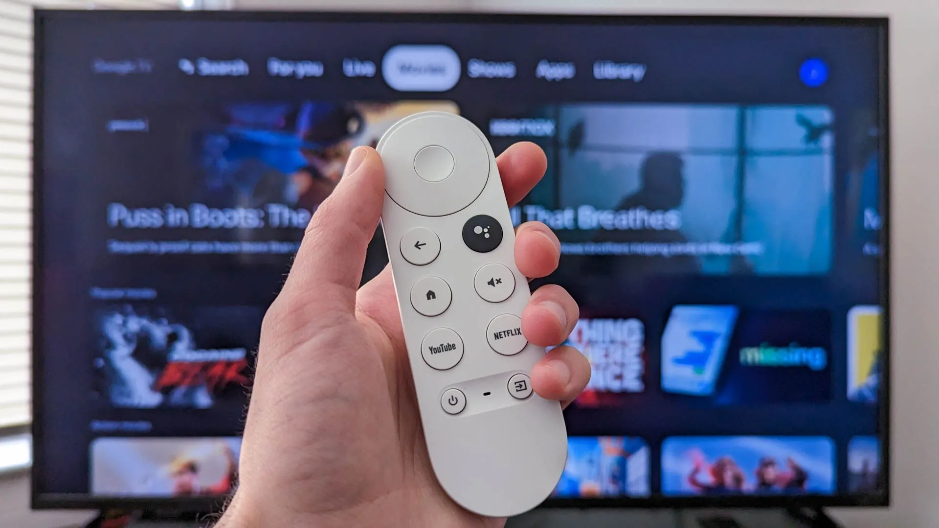 TV Android hiển thị giao diện Google TV, đặt ra câu hỏi về việc Google có thể bỏ qua bản cập nhật Android 15 cho các thiết bị này.